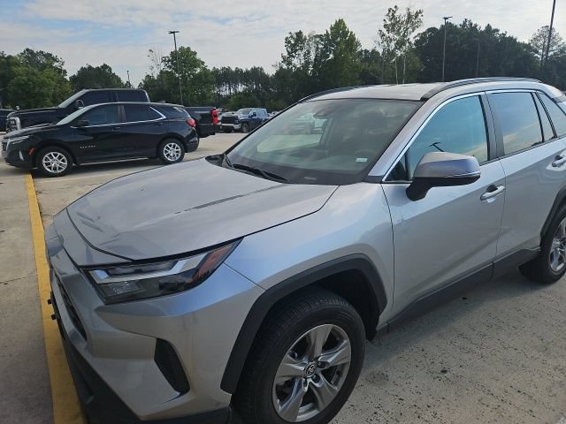 Used 2024 Toyota RAV4 XLE FWD image 6