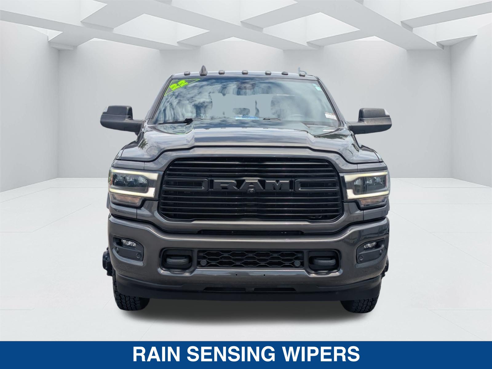 Used 2022 RAM 3500 Laramie w/ Night Edition AWD/4WD image 9