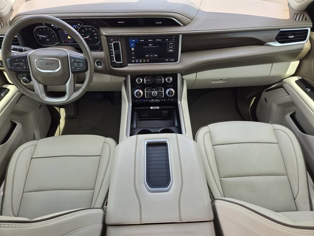 Used 2021 GMC Yukon XL Denali w/ Denali Ultimate Package AWD/4WD image 25