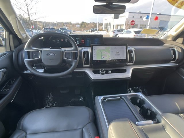 Certified 2025 Ford Expedition Active image 17