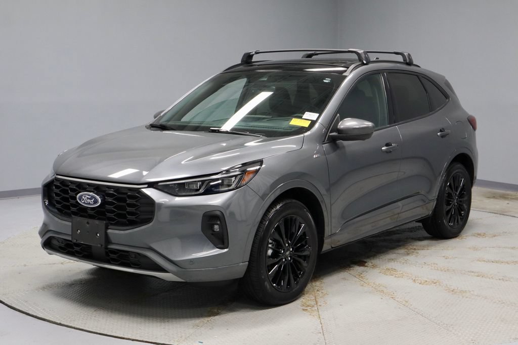 Certified 2025 Ford Escape ST-Line Elite w/ Premium Technology Package AWD/4WD image 9