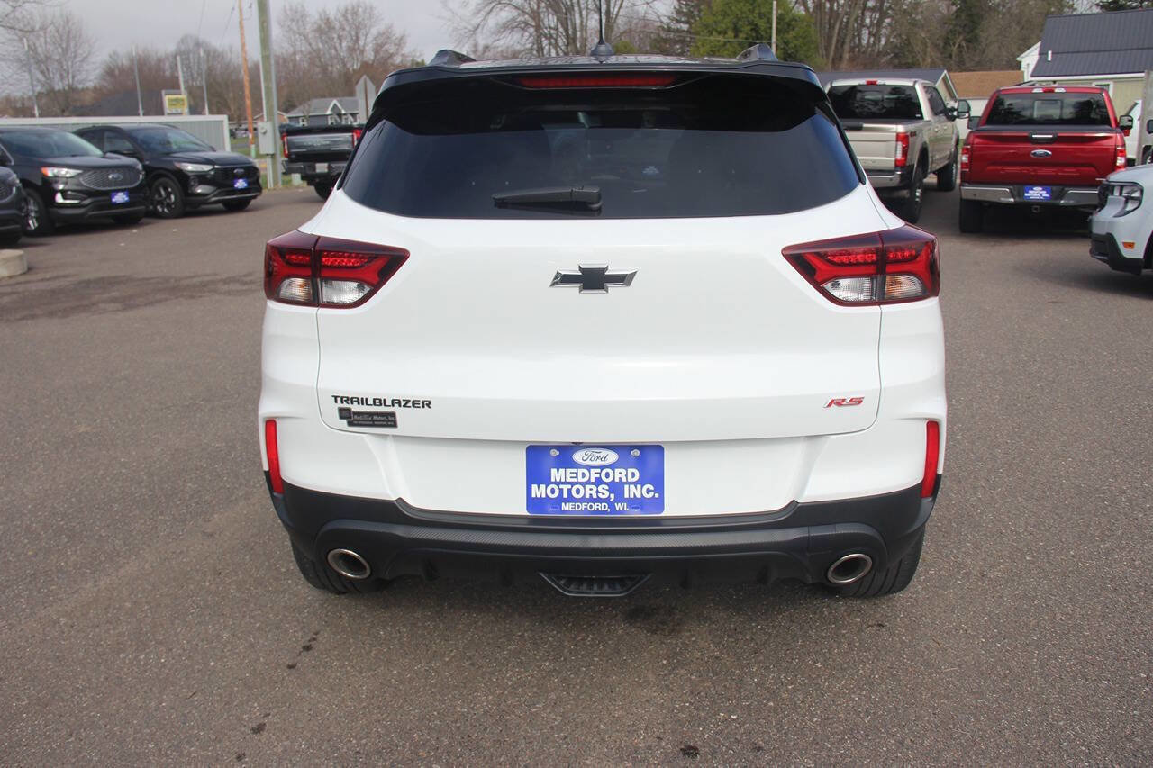 Used 2023 Chevrolet TrailBlazer RS w/ Convenience Package FWD image 4