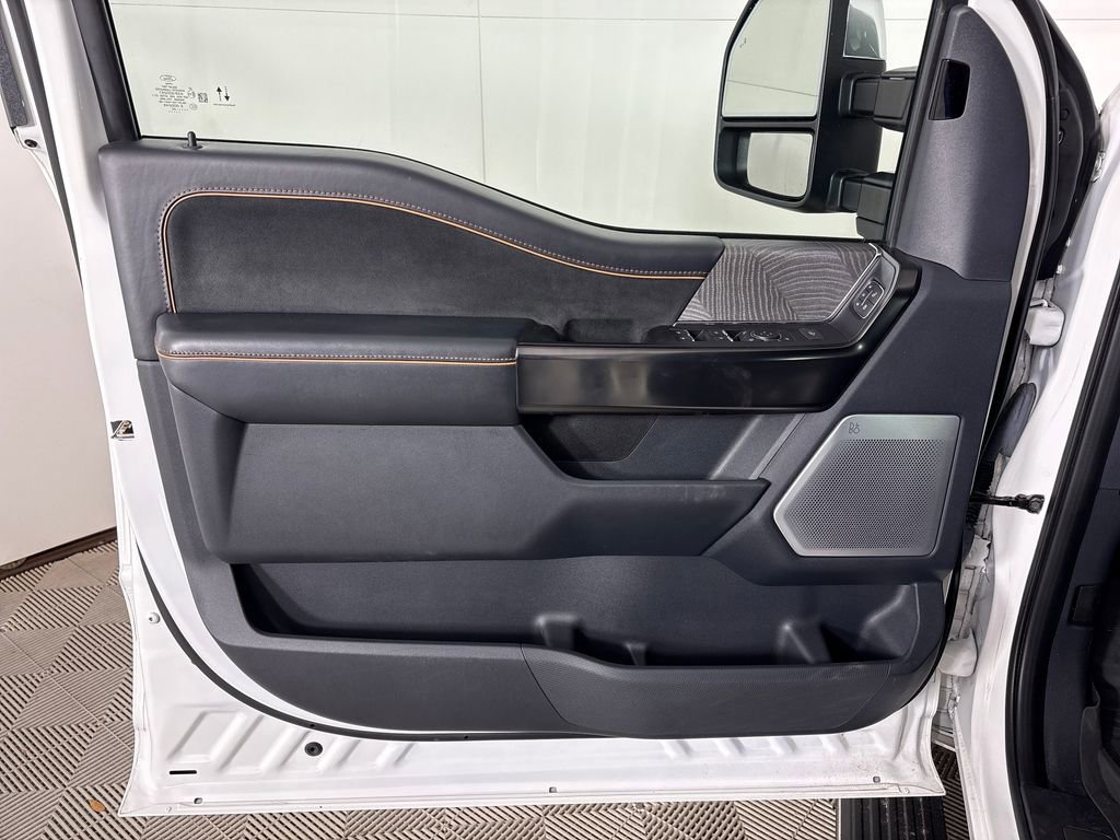 Certified 2022 Ford F150 Platinum w/ Equipment Group 701A High image 16