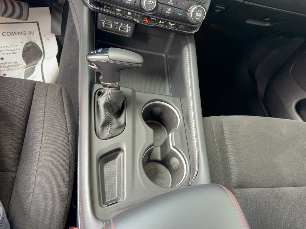 Used 2025 Dodge Durango GT w/ Blacktop Package RWD image 25