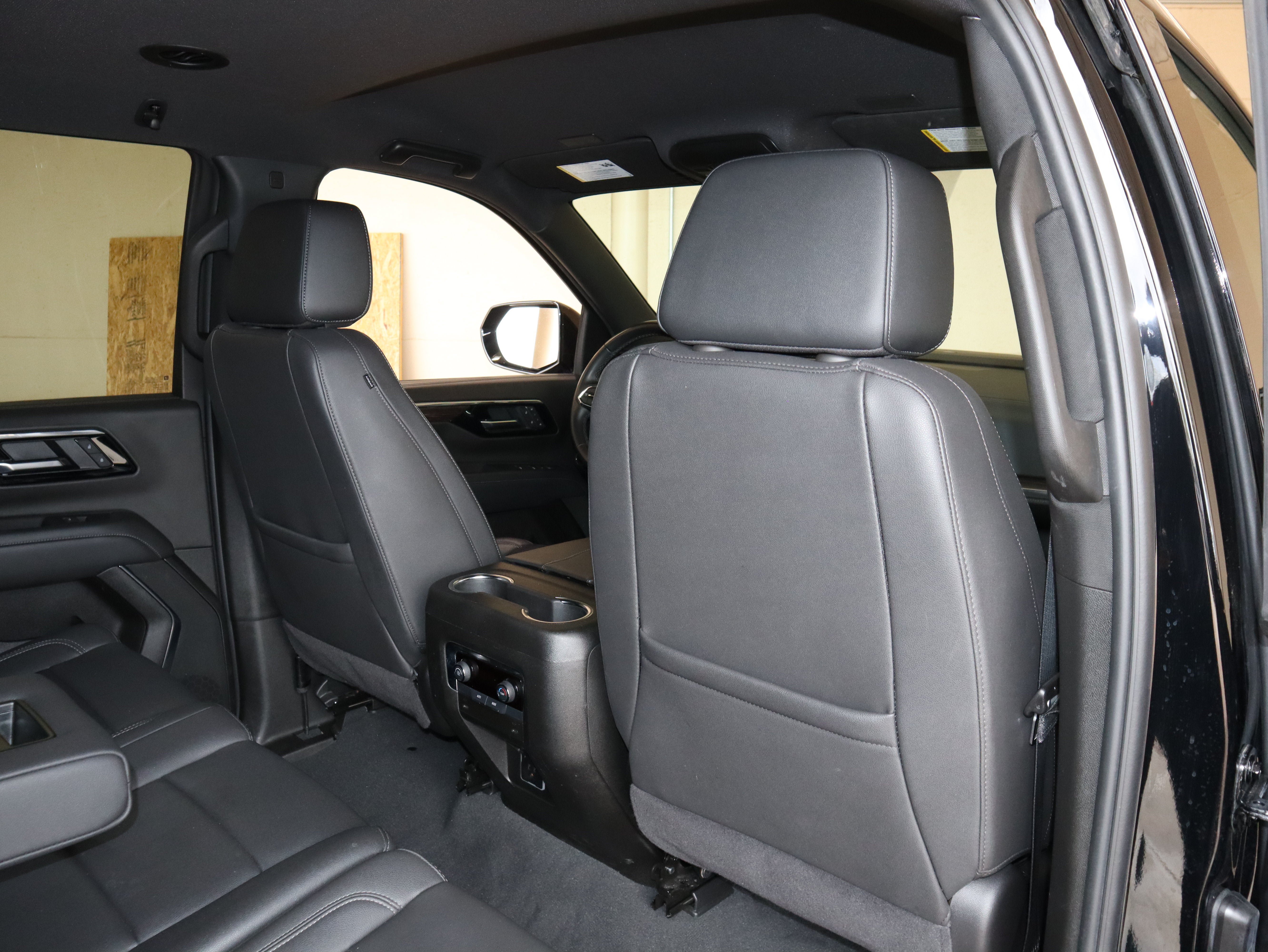 Used 2025 Chevrolet Tahoe LT RWD image 41