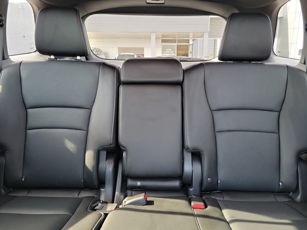 Used 2025 Honda Passport EX-L image 18