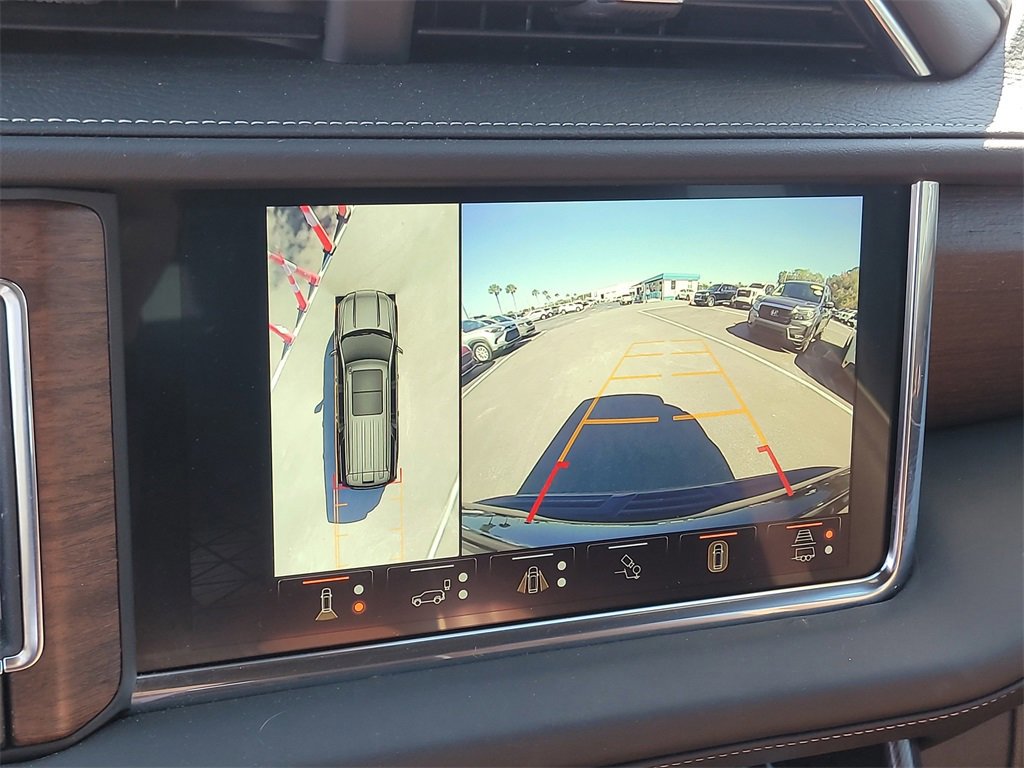 Used 2023 GMC Yukon Denali Ultimate image 25