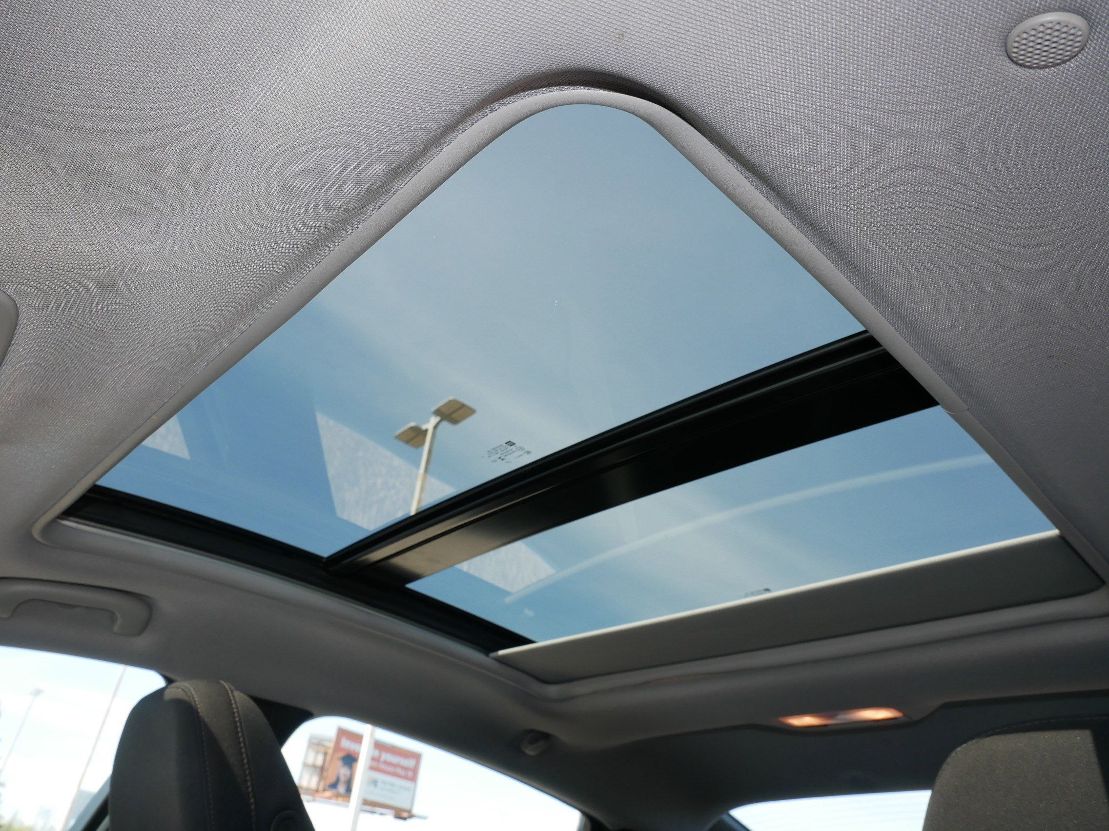 Used 2024 Chevrolet Malibu LT FWD image 34