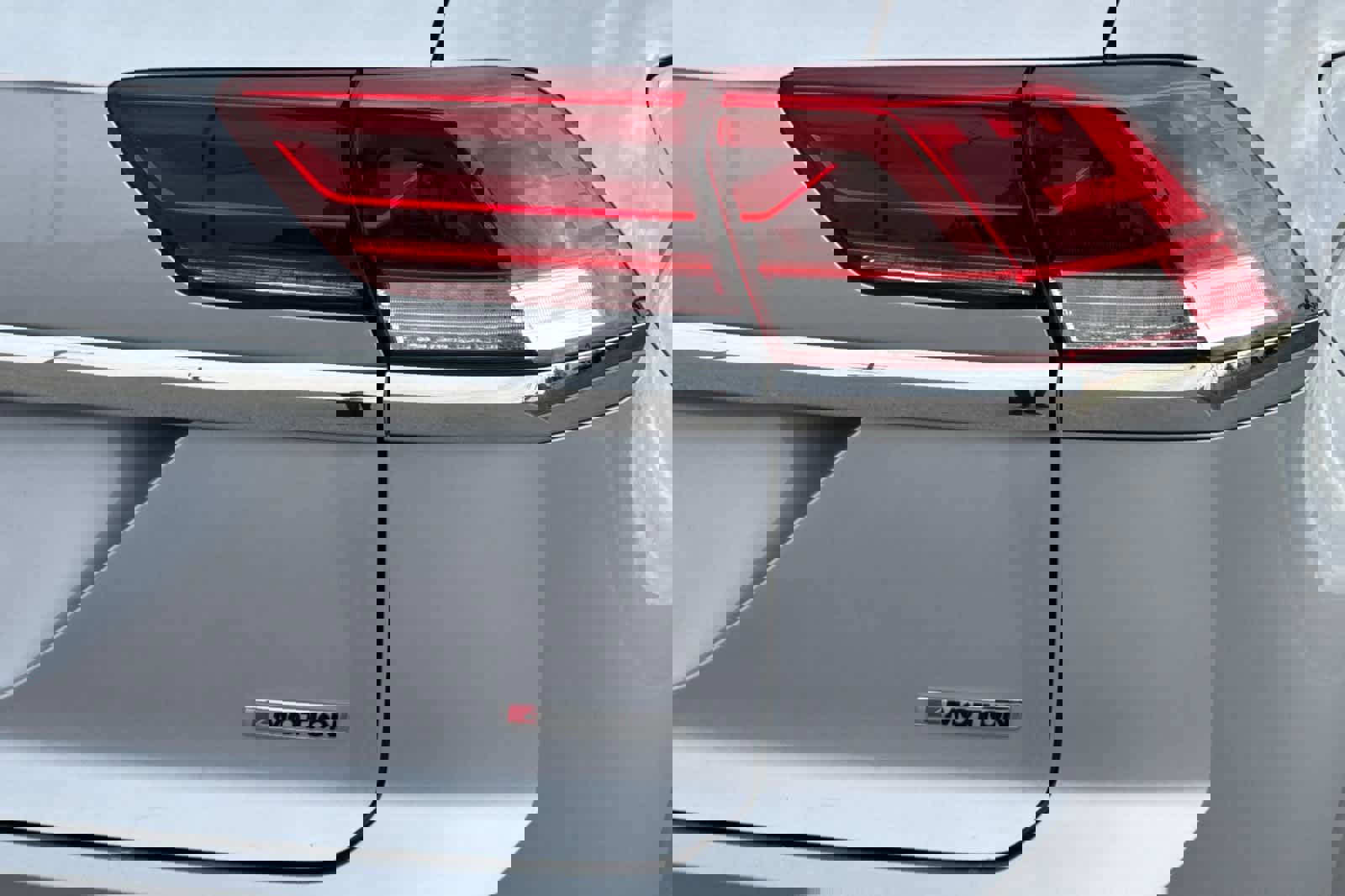 Used 2021 Volkswagen Atlas Cross Sport S image 26