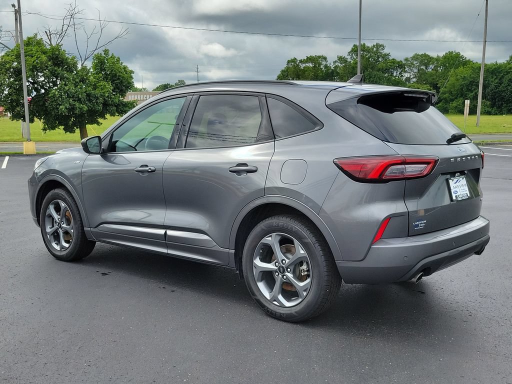 Certified 2024 Ford Escape ST-Line w/ Tech Pack #1 AWD/4WD image 4