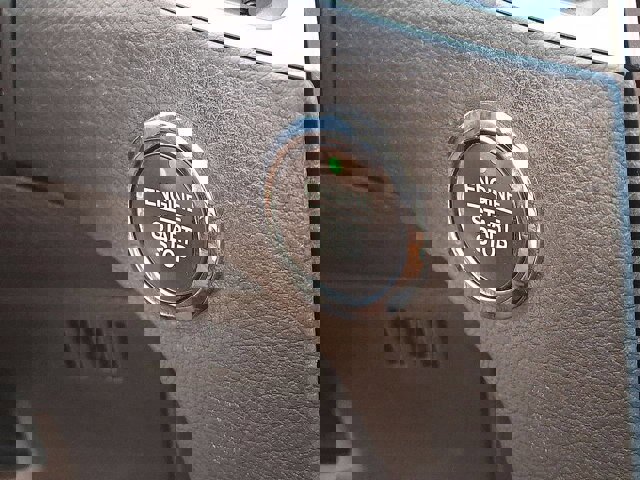 Certified 2022 Ford Edge SE w/ Black Appearance Package image 24