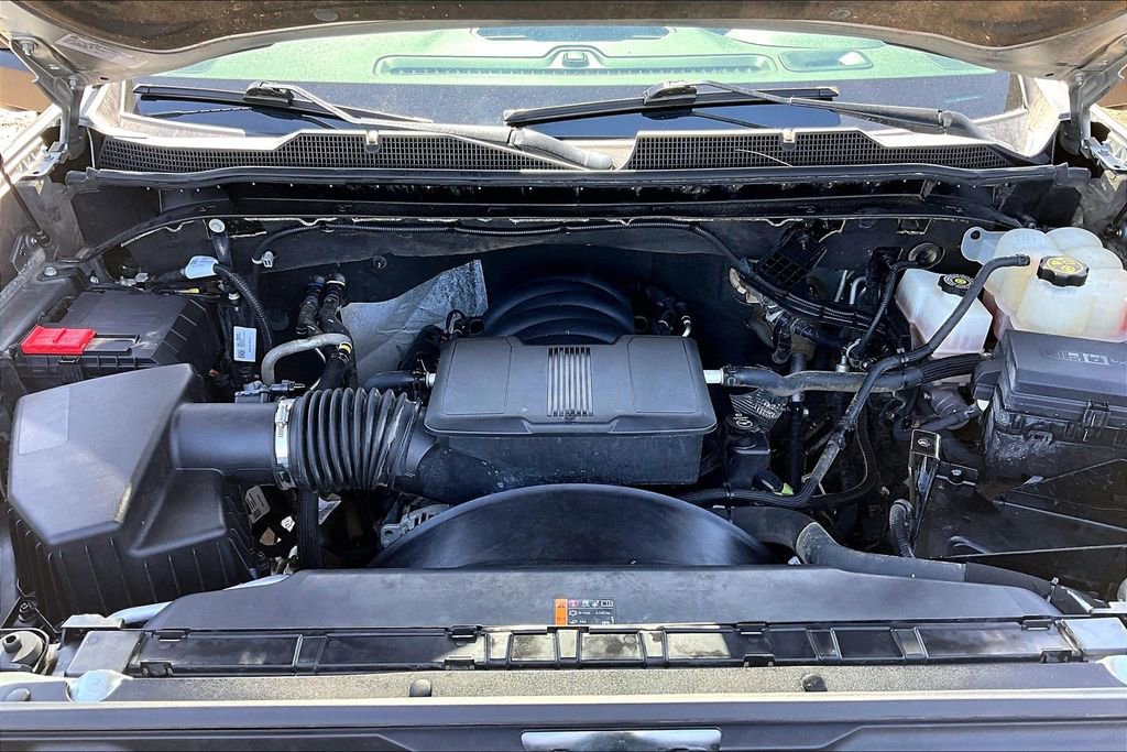 Used 2024 Chevrolet Silverado 2500 Custom w/ Custom Value Package image 10