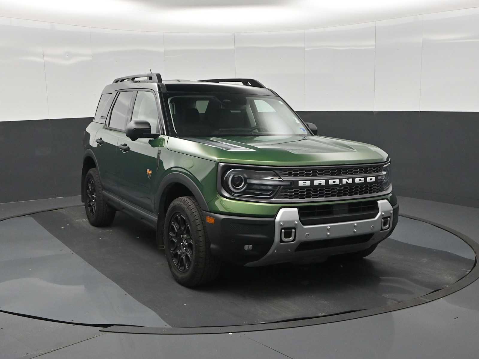 Certified 2025 Ford Bronco Sport Badlands w/ Badlands Tech Package AWD/4WD image 2