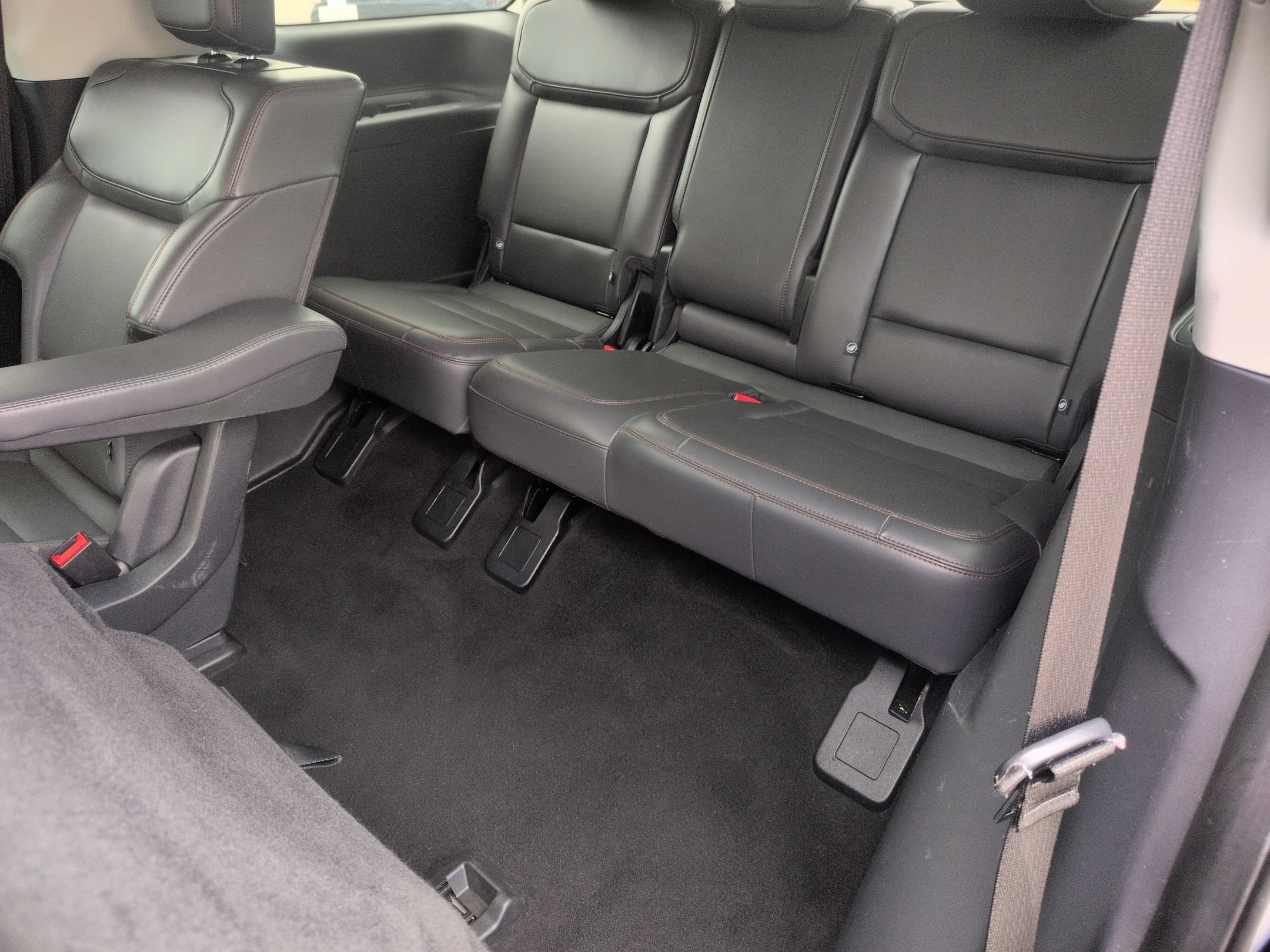 Certified 2025 Ford Expedition Active AWD/4WD image 33