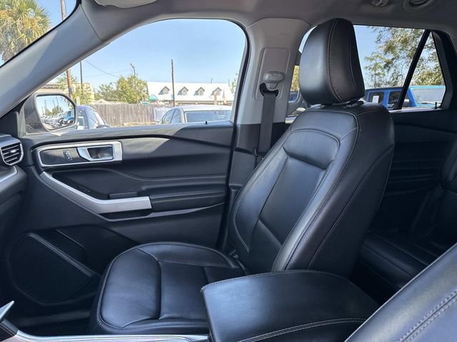 Certified 2023 Ford Explorer XLT w/ Equipment Group 202A image 16