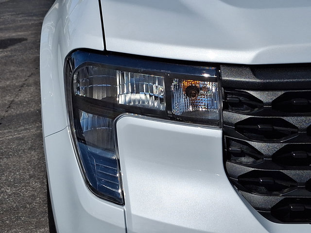 Certified 2025 Ford Maverick XLT w/ Equipment Group 301A image 10