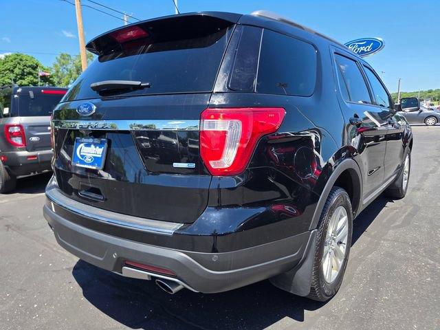 Certified 2018 Ford Explorer XLT w/ Equipment Group 202A AWD/4WD image 40