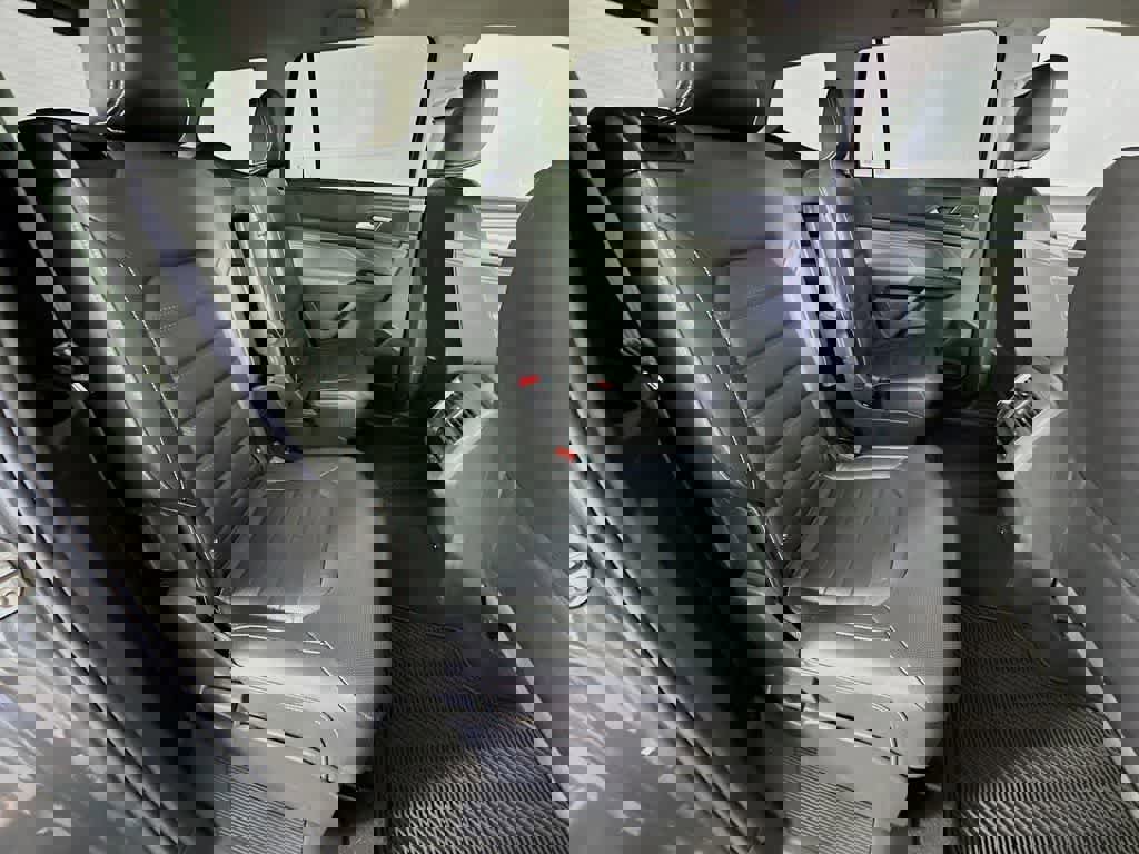 Used 2021 Volkswagen Atlas SEL Premium image 36