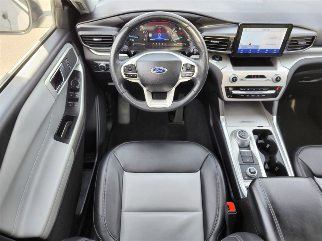 Certified 2022 Ford Explorer XLT w/ Equipment Group 202A image 13