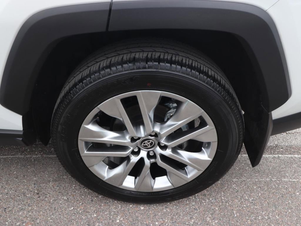 Used 2024 Toyota RAV4 Limited FWD image 23