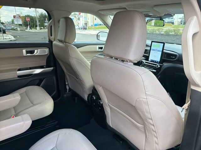 Certified 2022 Ford Explorer Limited w/ Limited Technology Package AWD/4WD image 37