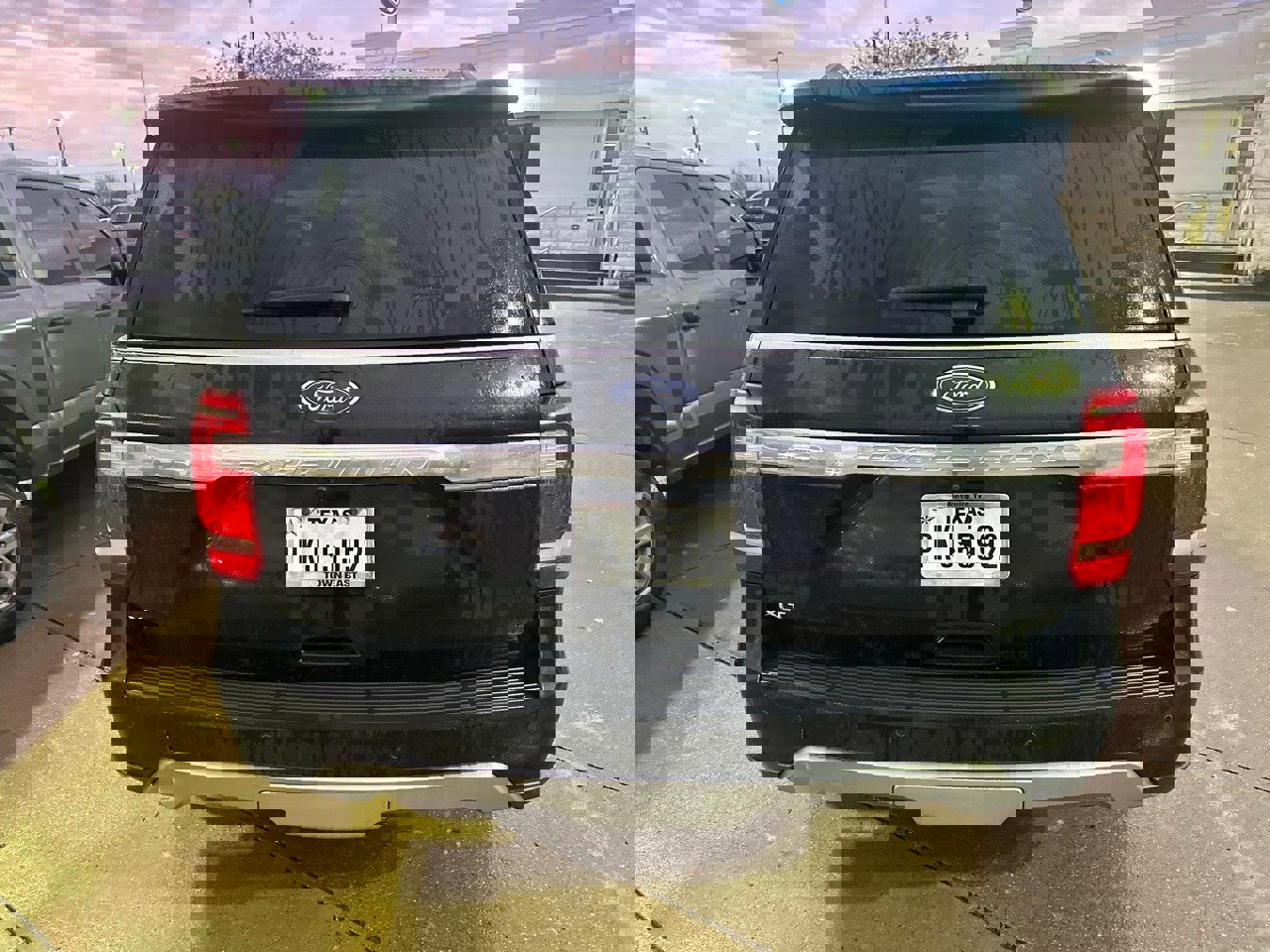 Certified 2020 Ford Expedition XLT image 4