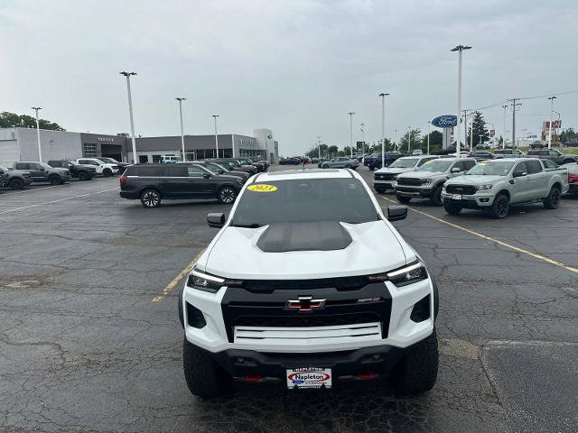 Used 2023 Chevrolet Colorado ZR2 w/ ZR2 Convenience Package III AWD/4WD image 3