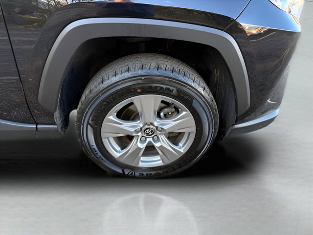Used 2024 Toyota RAV4 XLE AWD/4WD image 29