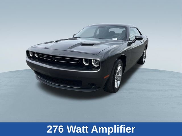 Used 2023 Dodge Challenger SXT RWD image 9