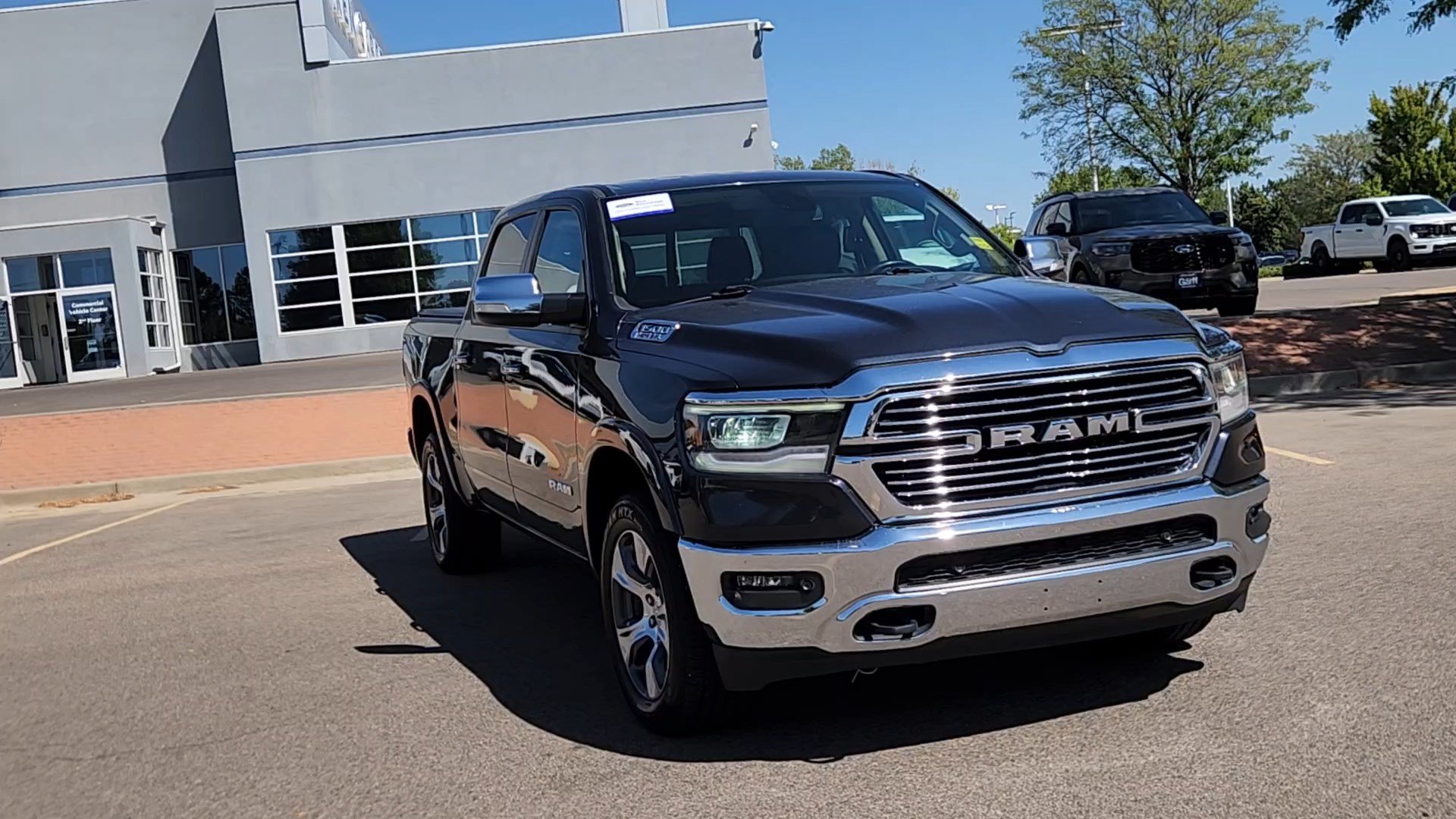 Used 2020 RAM 1500 Laramie AWD/4WD image 7