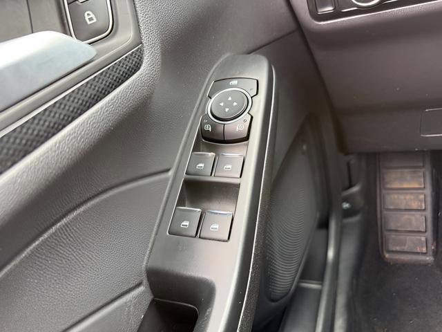 Certified 2025 Ford Escape ST-Line Select w/ Tech Pack #1 AWD/4WD image 23