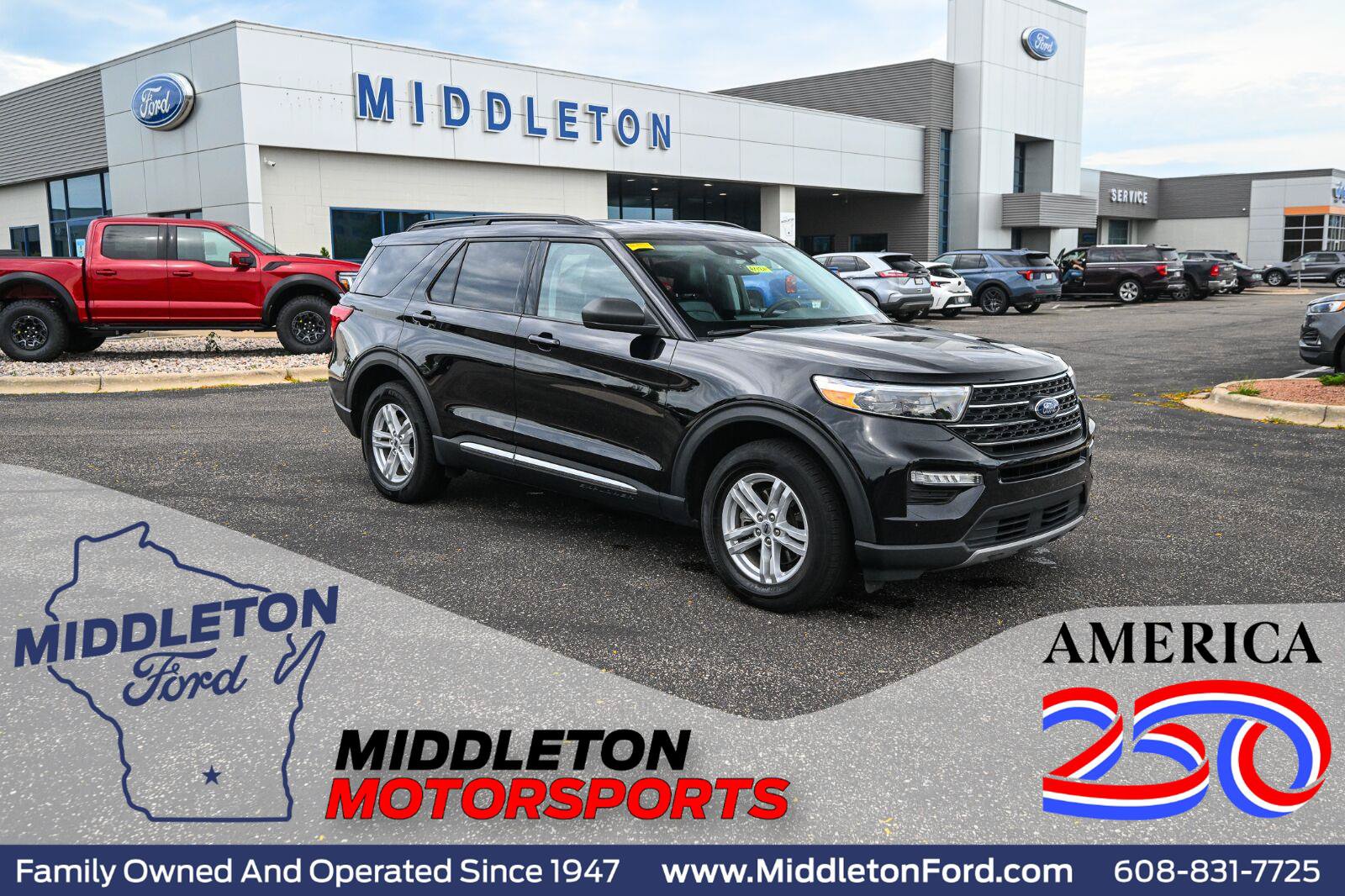 Certified 2024 Ford Explorer XLT w/ Equipment Group 202A AWD/4WD image 1
