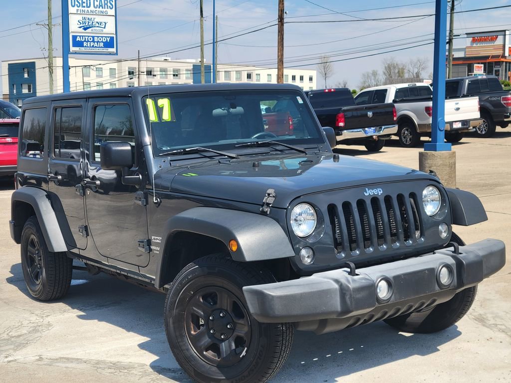 Used 2017 Jeep Wrangler Unlimited Sport w/ Connectivity Group AWD/4WD image 28