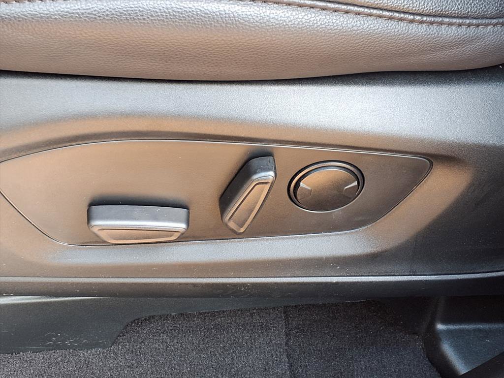 Certified 2023 Ford Explorer ST-Line w/ Class IV Trailer Tow Package image 6