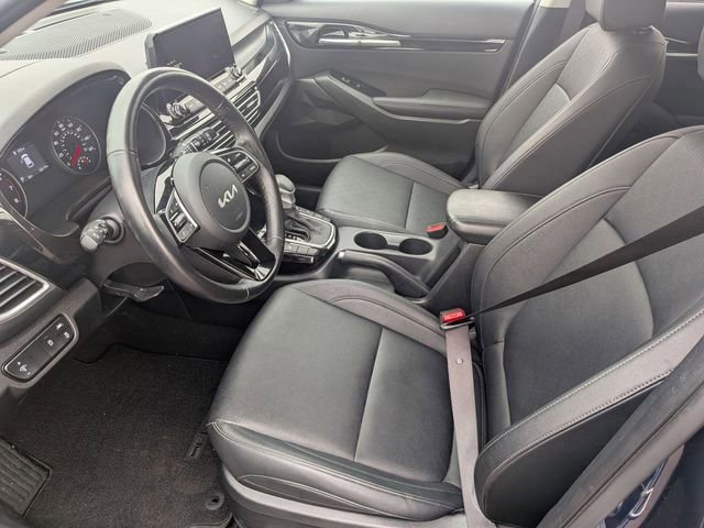 Used 2023 Kia Seltos EX image 12