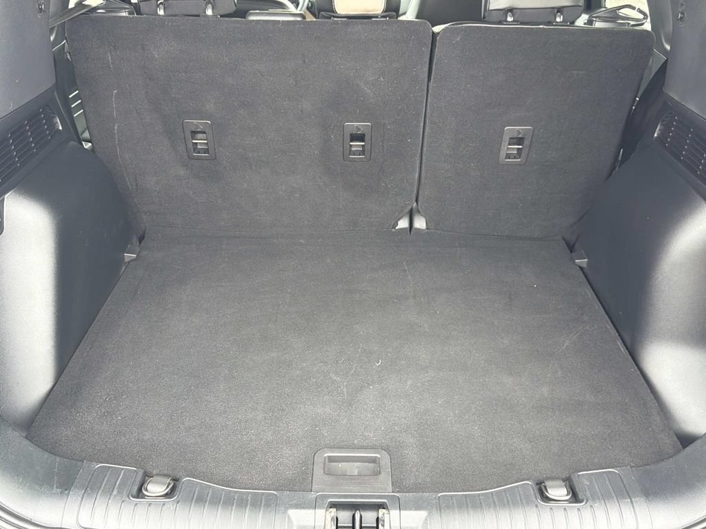 Certified 2022 Ford Escape SEL FWD image 17