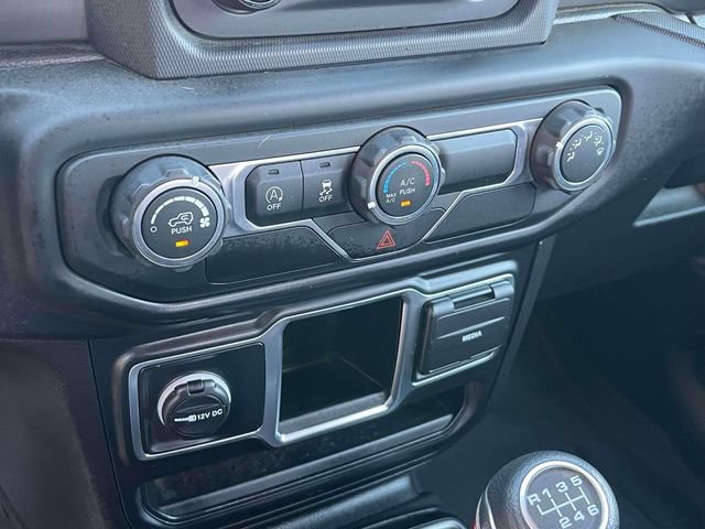 Used 2020 Jeep Wrangler Sport AWD/4WD image 29