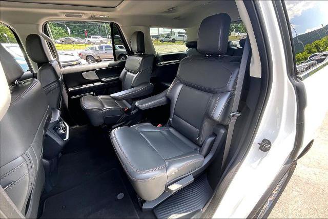 Certified 2025 Ford Expedition Active AWD/4WD image 26