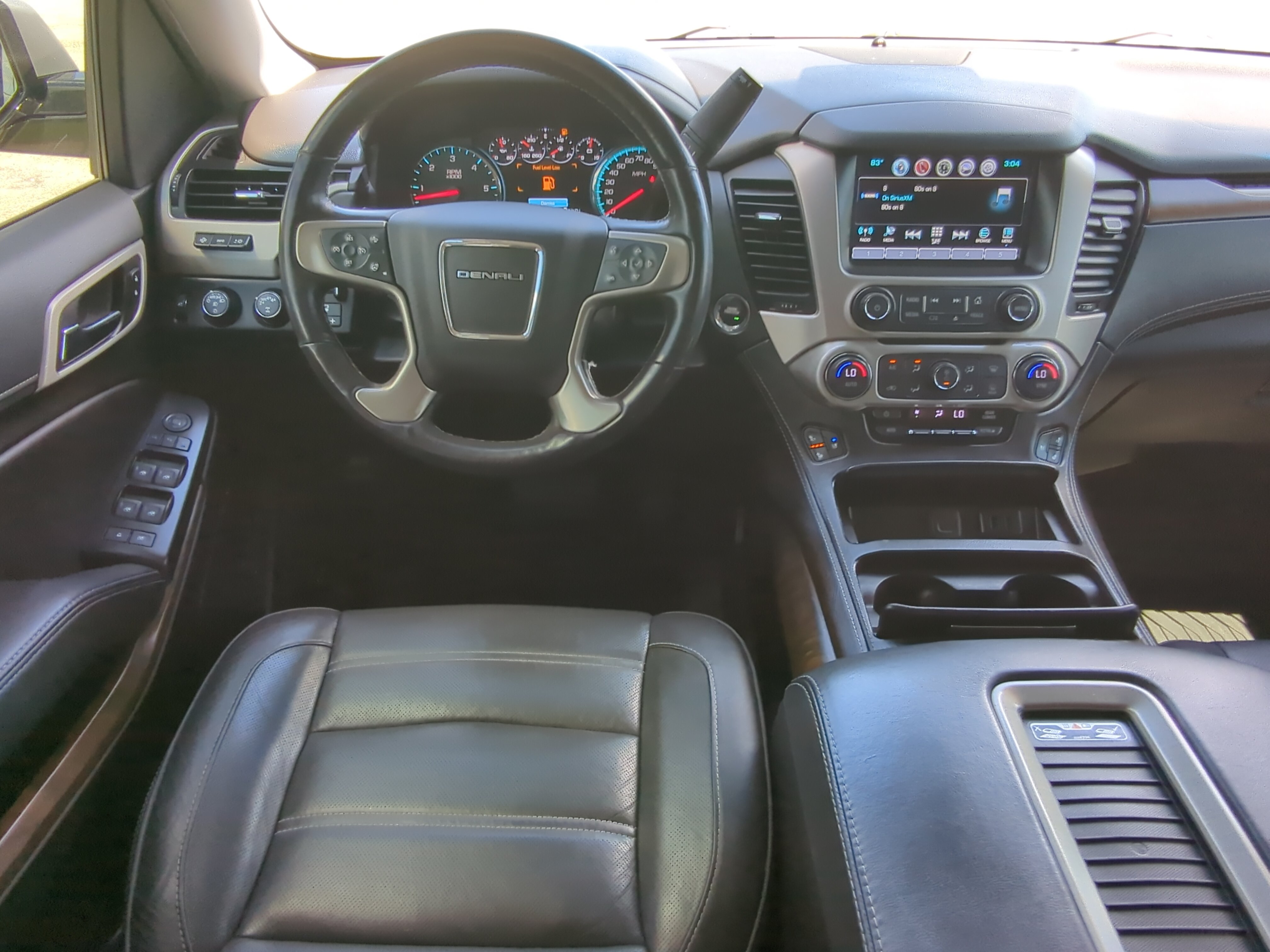Used 2019 GMC Yukon Denali w/ Denali Ultimate Package AWD/4WD image 14