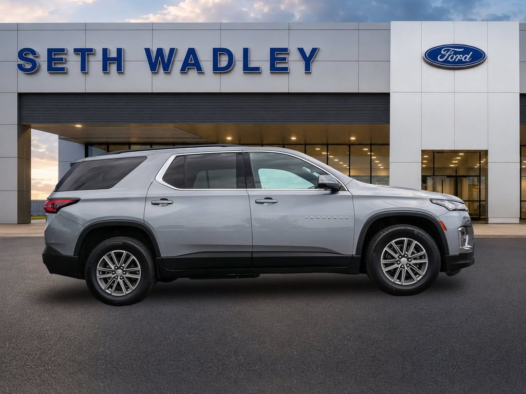 Used 2023 Chevrolet Traverse LT FWD image 8