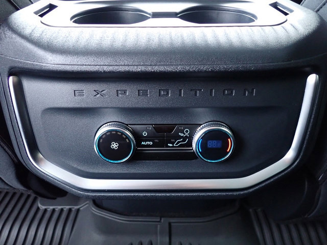 Certified 2025 Ford Expedition Active image 16