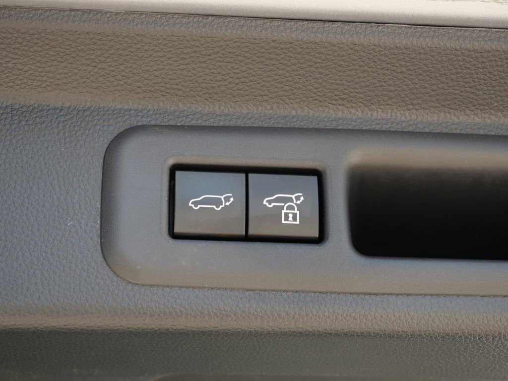 Used 2024 Toyota Sequoia Capstone AWD/4WD image 14