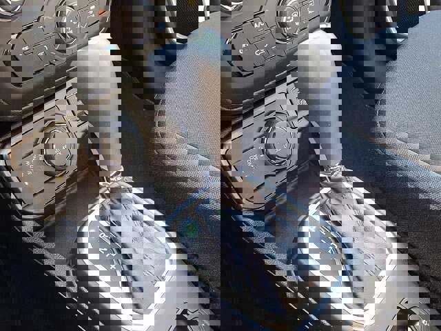 Used 2020 Jeep Renegade Latitude image 17