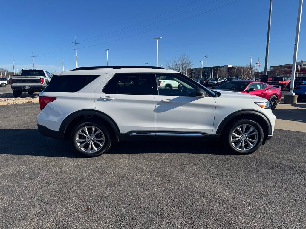 Certified 2023 Ford Explorer XLT w/ Equipment Group 202A image 8