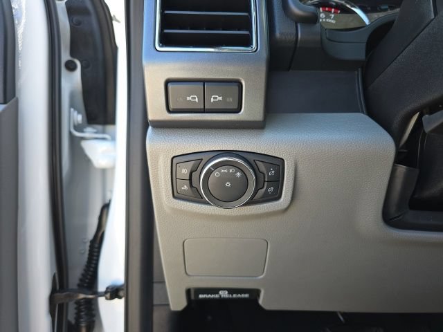 Certified 2021 Ford F250 XLT w/ XLT Premium Package AWD/4WD image 23