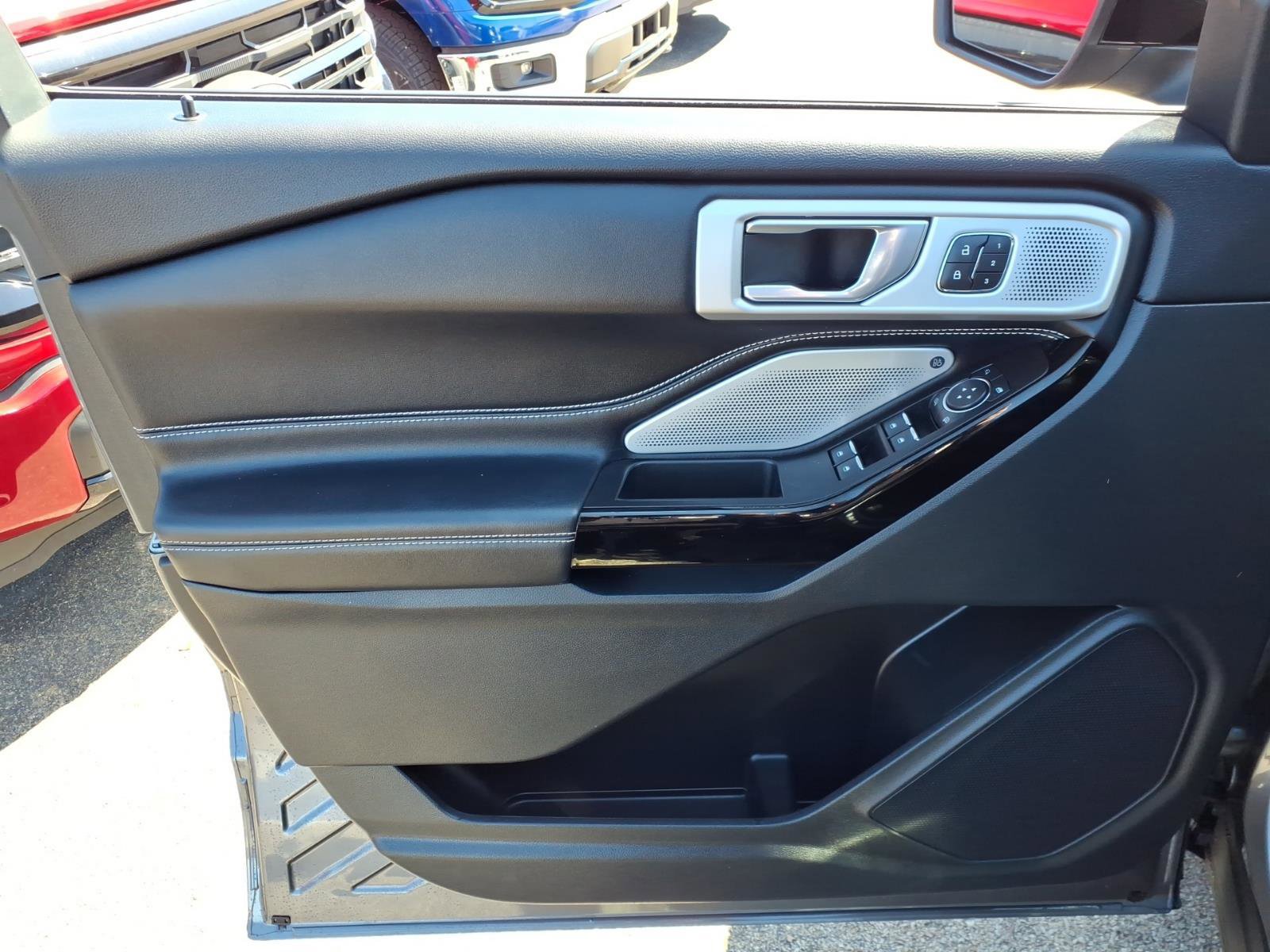 Certified 2021 Ford Explorer ST w/ Equipment Group 401A image 14