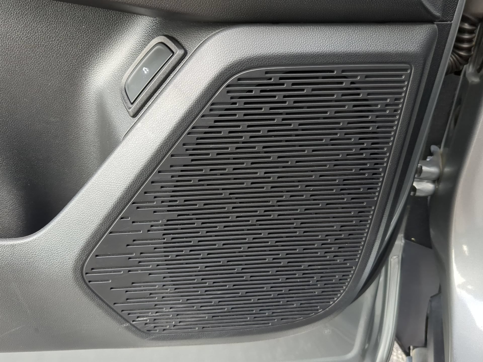 Used 2025 Chevrolet Equinox RS w/ Convenience Package III FWD image 56
