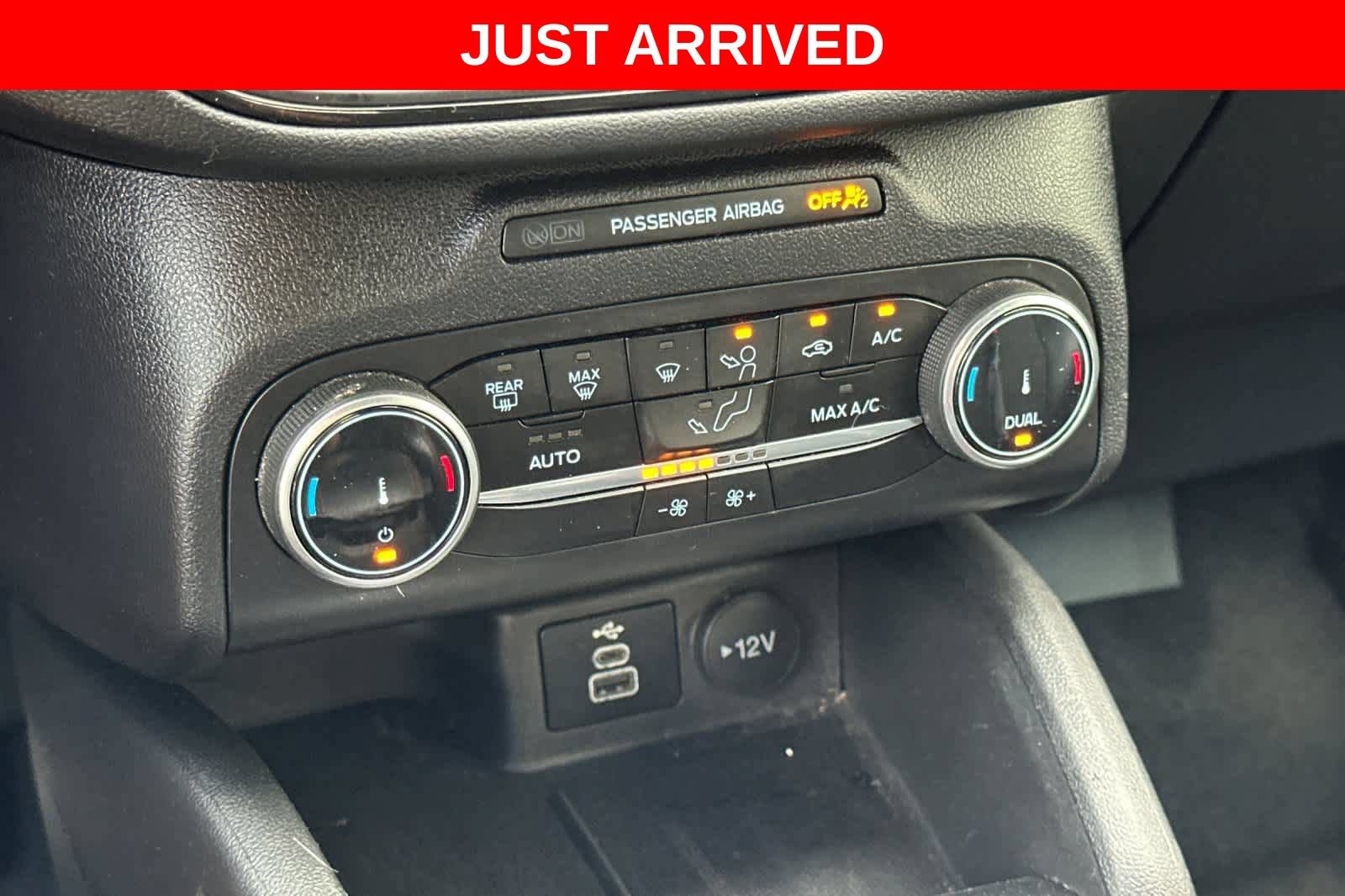 Certified 2024 Ford Escape ST-Line FWD image 21
