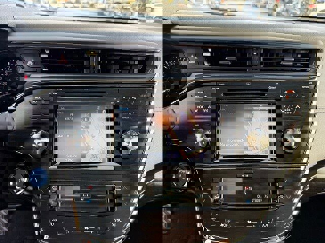 Used 2018 Toyota Avalon Limited image 28