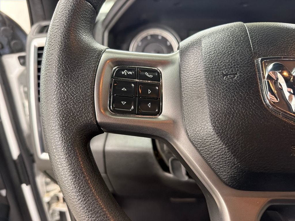 Used 2024 RAM 1500 Classic Warlock RWD image 20